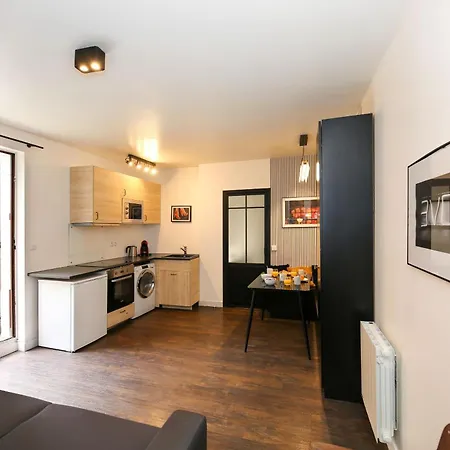 Apartment 13 Universite - 4p Rdc Paris